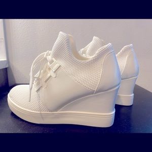 MIA KADE WHITE MALTA WEDGE SNEAKER- SIZE 6
